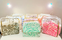 Load image into Gallery viewer, ADULT FAUX FUR BLANKETS 210cm x 210cm