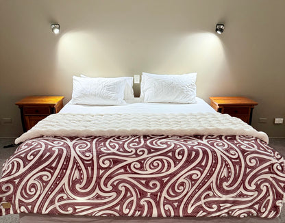 Adult Faux Fur Blanket and 2 Pillowcases THIS IS A BLACK COLOUR PLEASE READ OUR FACEBOOK POST TO WHY THIS IS DISCOUNTED