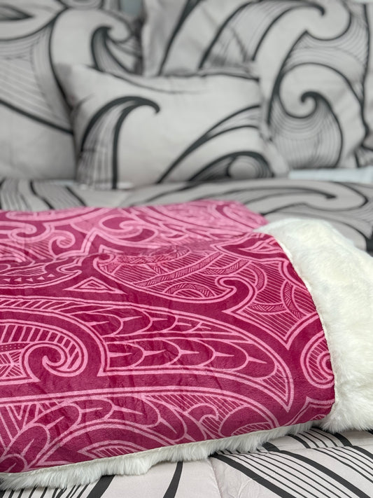 Kids faux fur Blanket & Pillowcase (the background blanket and pillows are not included)