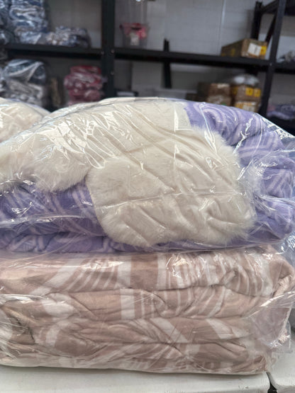 Faux Fur Blanket and pillowcase + Sherpa Blanket & 5 pillowcases